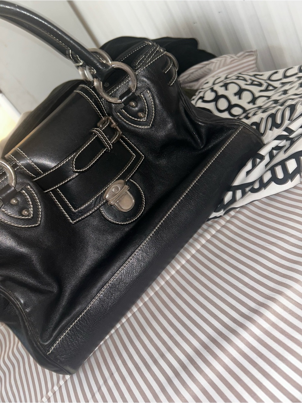 Y2K Marc Jacobs
Doctors Satchel leather